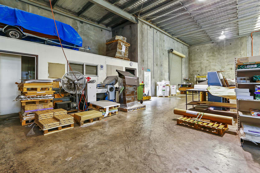Click to view all images 10/7-9 Premier Circuit Warana QLD 4575 - Image 3