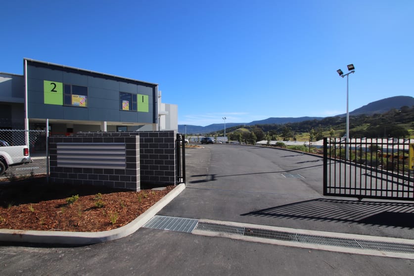 Click to view all images 11/10-12 Sylvester Avenue Unanderra NSW 2526 - Image 2