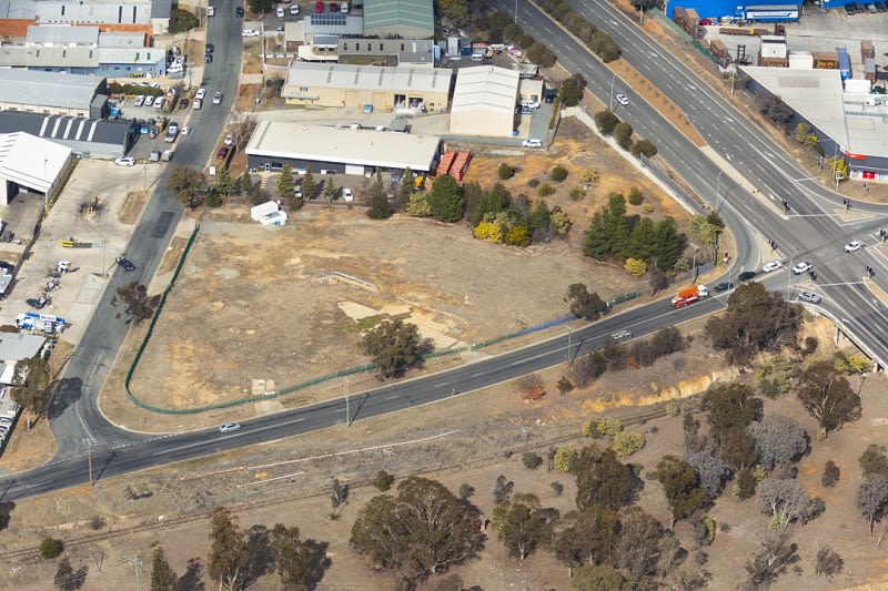 Click to view all images 36 Kendall Avenue North Crestwood NSW 2620 - Image 2