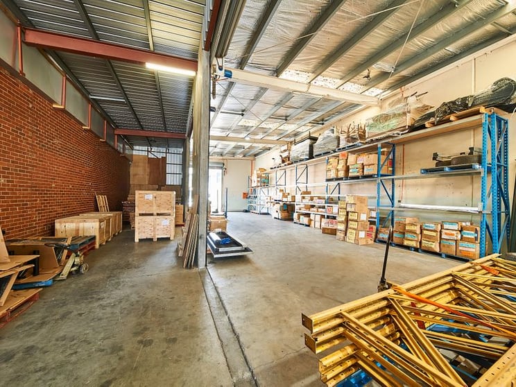 Click to view all images 39 Lobb Street Brunswick VIC 3056 - Image 2
