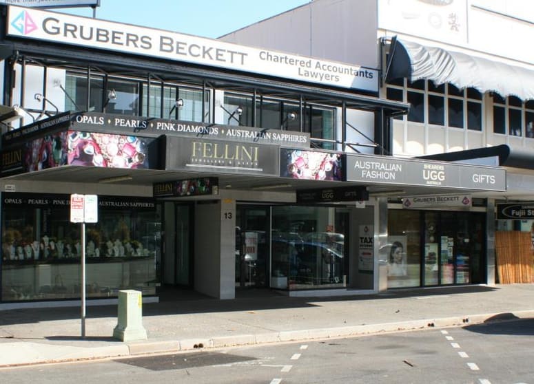Click to view all images 13 Spence Street Cairns City QLD 4870 - Image 1