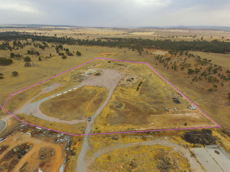Click to view all images 22 Paterson Place Narrandera NSW 2700 - Image 2