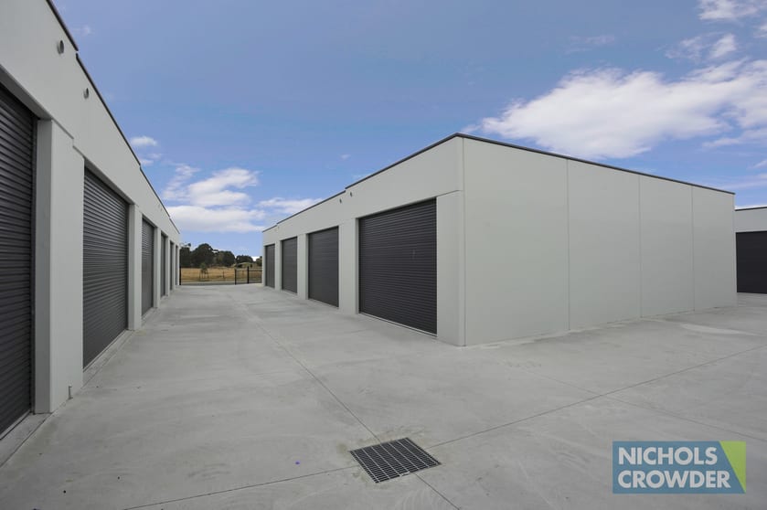 Click to view all images 18/29-31 Whitfield Boulevard Cranbourne West VIC 3977 - Image 3