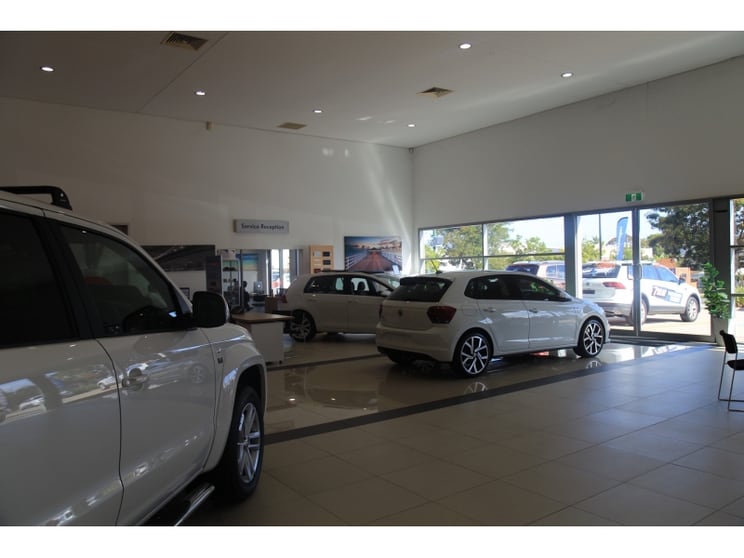 Click to view all images 112-118 Musgrave Street Berserker QLD 4701 - Image 2