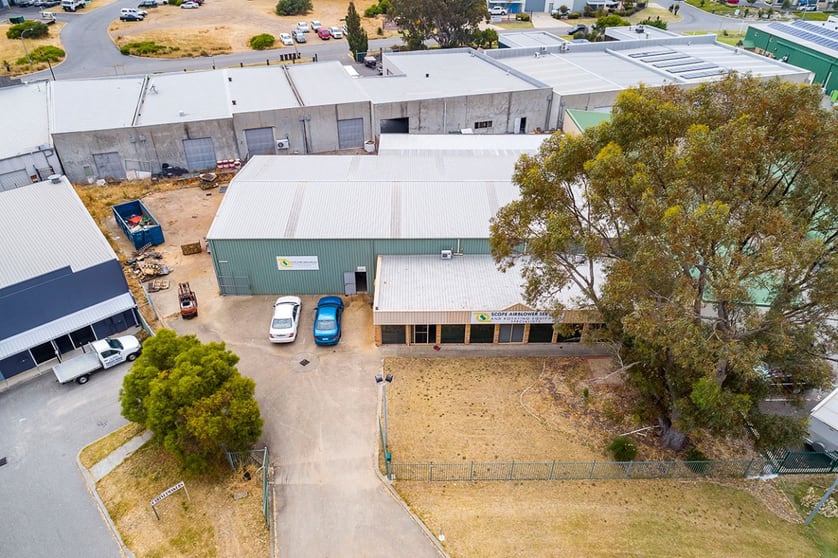 Click to view all images 14 Edison Circuit Rockingham WA 6168 - Image 3