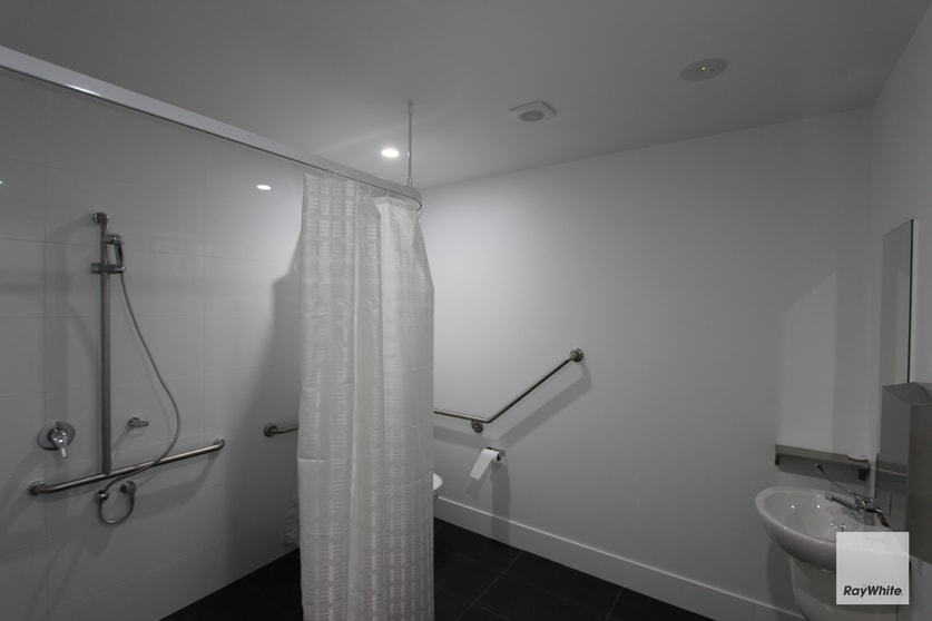 Click to view all images 8/6-8 Geo Hawkins Crescent 'Stellar' Bells Creek QLD 4551 - Image 3