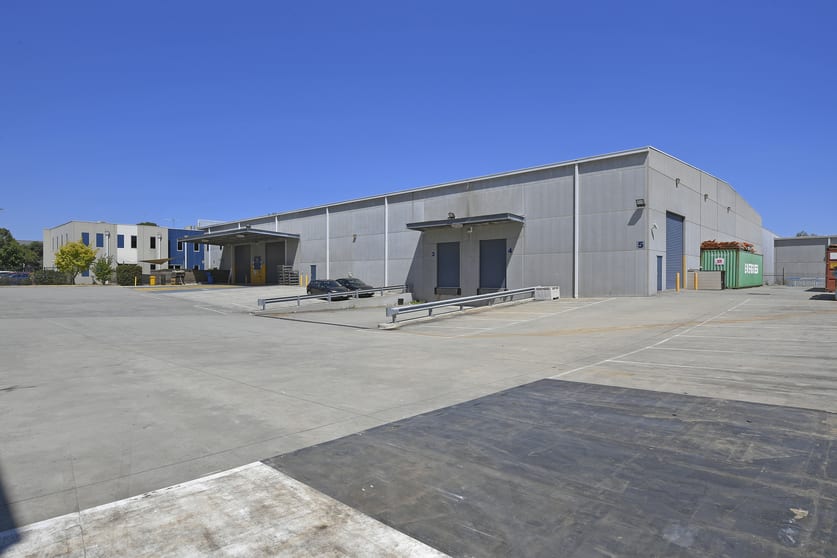 Click to view all images 42 - 46 Fairchild Street Moorabbin VIC 3189 - Image 3