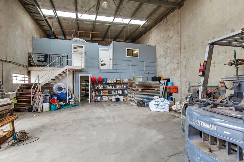 Click to view all images Wetherill Park NSW 2164 - Image 2
