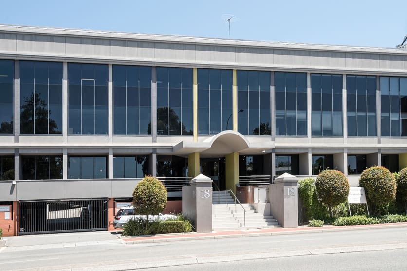 Click to view all images 31/18 Stirling Highway Nedlands WA 6009 - Image 1