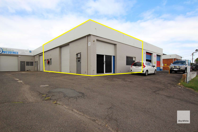 Click to view all images 6/11 Commerce Avenue Warana QLD 4575 - Image 2