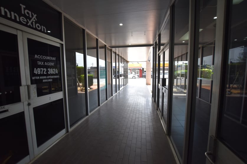 Click to view all images 43 Tank Street Gladstone Central QLD 4680 - Image 3