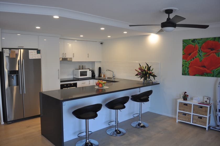 Click to view all images Burleigh Heads QLD 4220 - Image 3