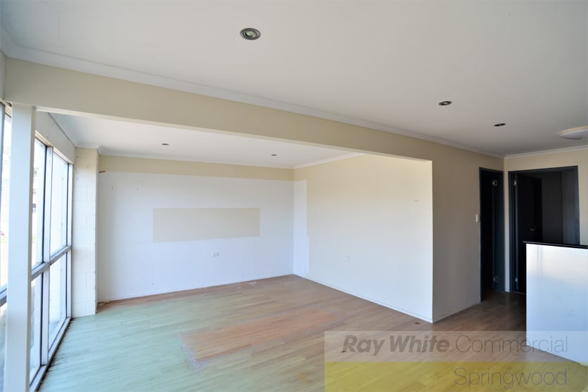 Click to view all images 5 Judds Court Slacks Creek QLD 4127 - Image 2