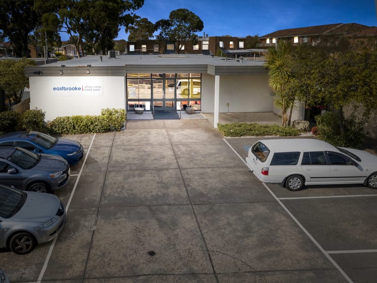 Click to view all images 1098 Heatherton Road Noble Park VIC 3174 - Image 1