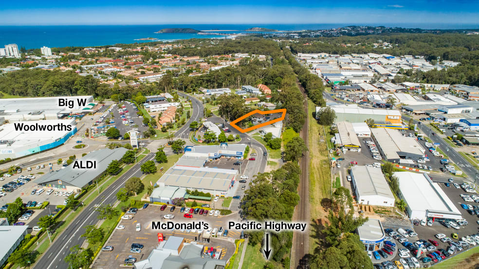 Click to view all images 32 Walter Morris Close Coffs Harbour NSW 2450 - Image 1