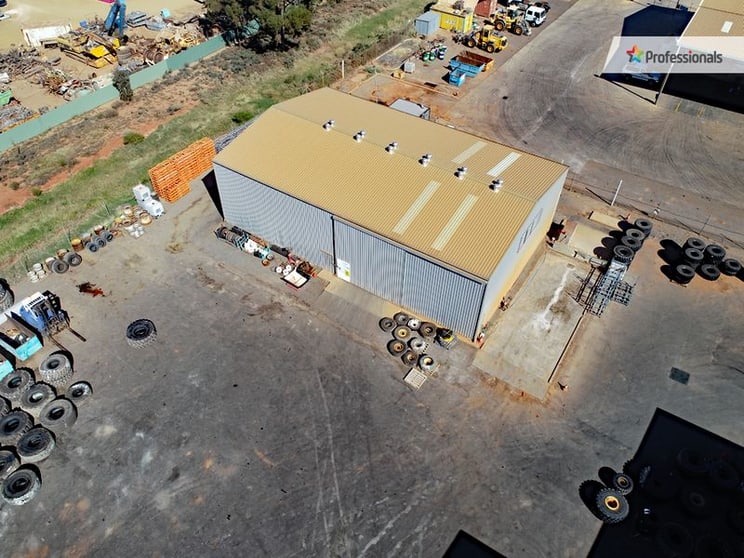 Click to view all images 77 Craig Road West Kalgoorlie WA 6430 - Image 2