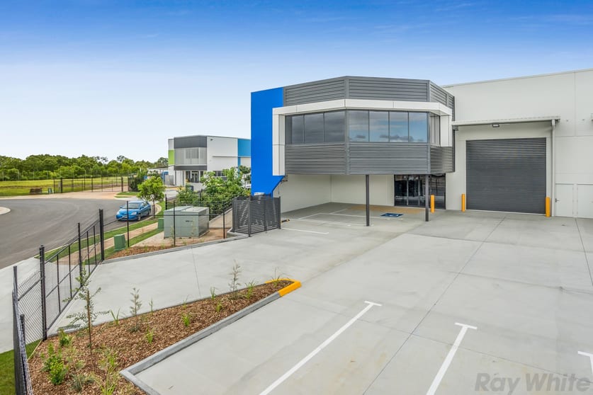 Click to view all images 1/31 Industry Place Lytton QLD 4178 - Image 1