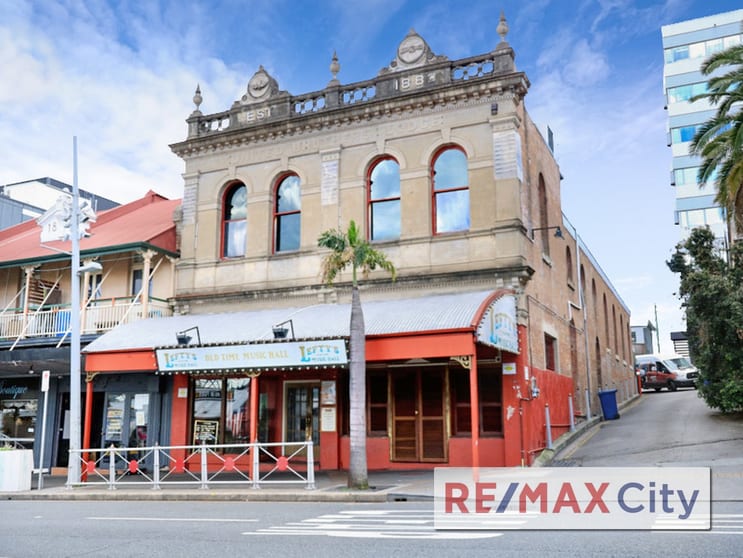 Click to view all images 15 Caxton Street Petrie Terrace QLD 4000 - Image 1
