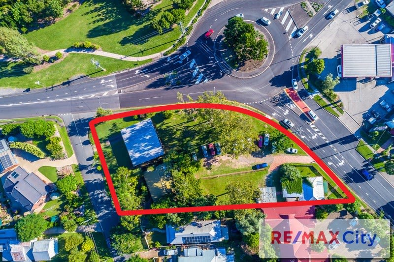 Click to view all images 4 Main Street Samford Village QLD 4520 - Image 3