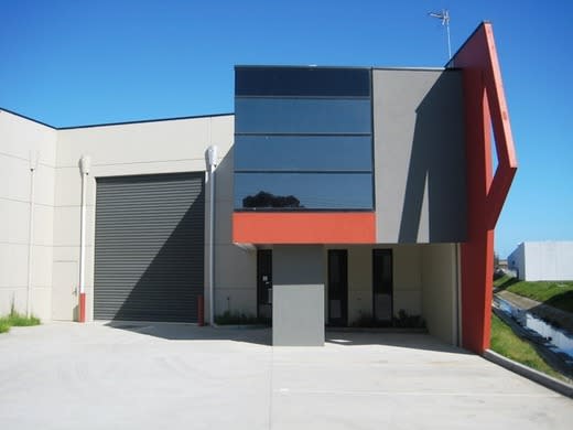 Click to view all images 3/28-30 Mills Road Braeside VIC 3195 - Image 1