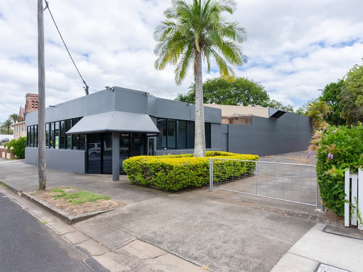 Click to view all images 20-22 Leycester Street Lismore NSW 2480 - Image 1