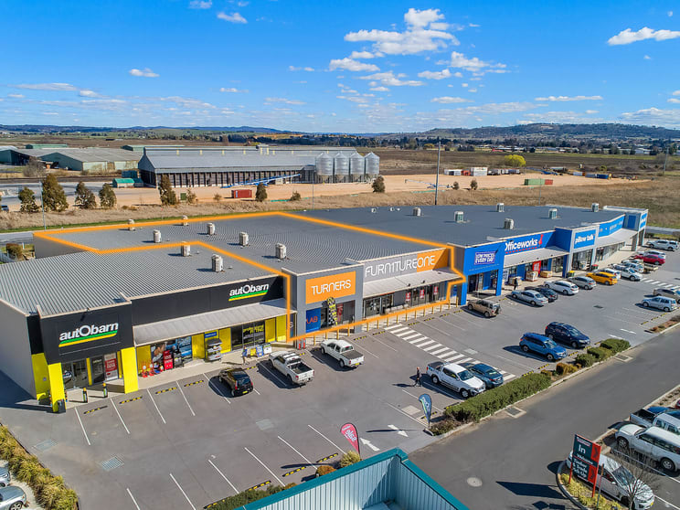 Click to view all images 14 Stockland Drive Kelso NSW 2795 - Image 1