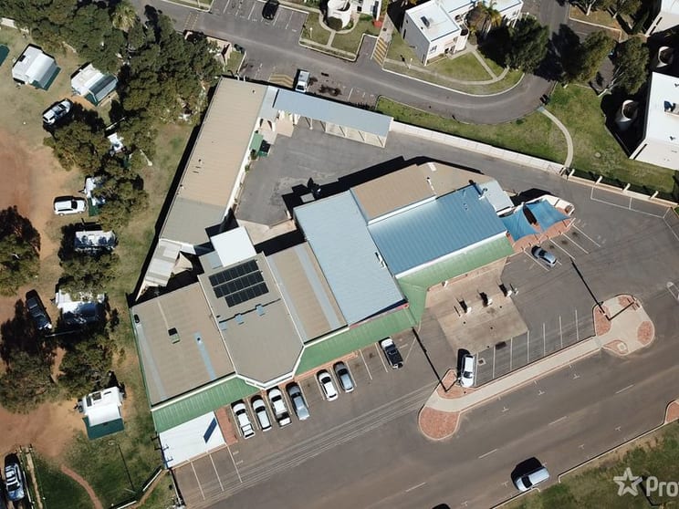 Click to view all images 166 Grey Street Kalbarri WA 6536 - Image 2