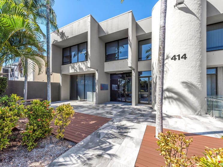 Click to view all images 2/414 Upper Roma Street Brisbane City QLD 4000 - Image 1