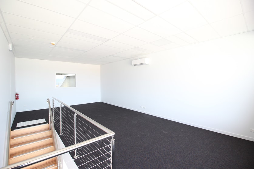Click to view all images 3/8 Suffolk Street Rosebud VIC 3939 - Image 3