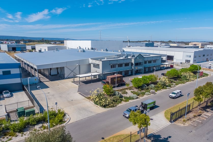 Click to view all images 13 Cartwright Drive Forrestdale WA 6112 - Image 3