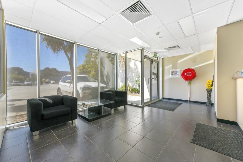 Click to view all images Unit 1/13-14 National Drive Hallam VIC 3803 - Image 3