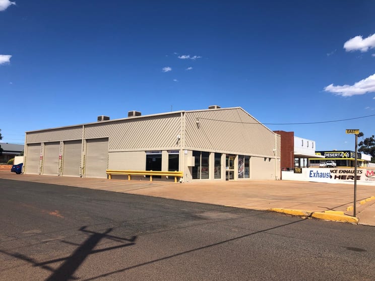 Click to view all images 177 Boulder Road South Kalgoorlie WA 6430 - Image 2