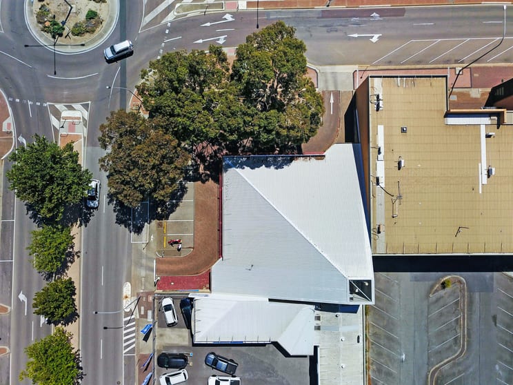 Click to view all images 46 Liverpool Street Port Lincoln SA 5606 - Image 3