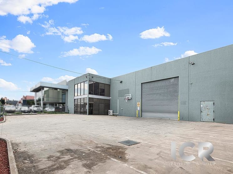 Click to view all images 6 Mohr Street Tullamarine VIC 3043 - Image 2