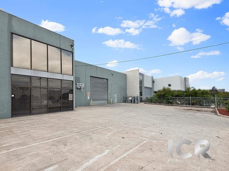 Click to view all images 6 Mohr Street Tullamarine VIC 3043 - Image 3