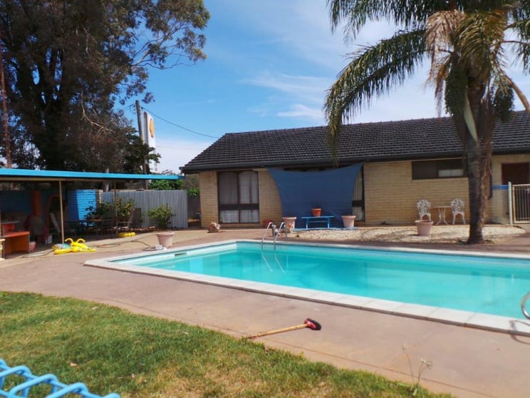 Click to view all images Balranald NSW 2715 - Image 1