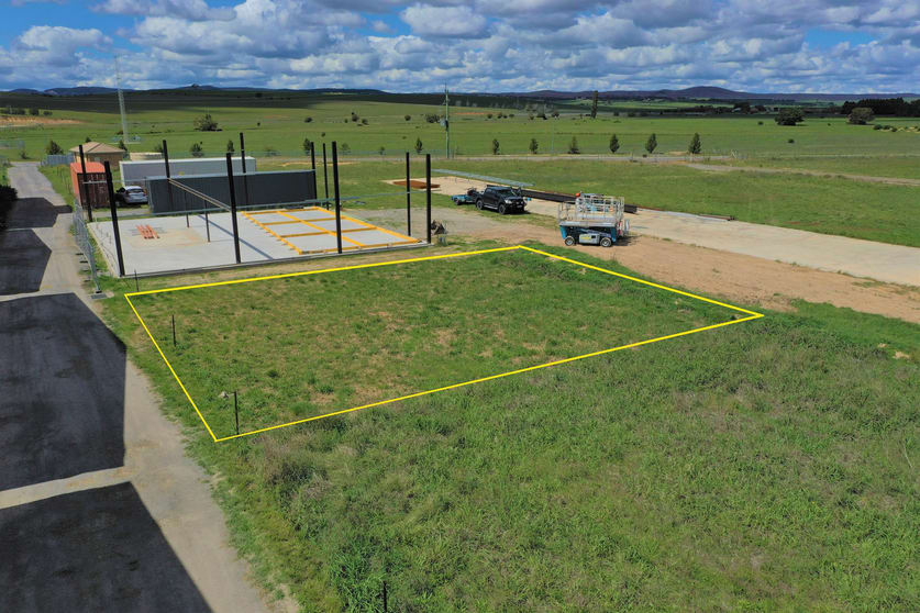 Click to view all images 15 Cummins Close Goulburn NSW 2580 - Image 3