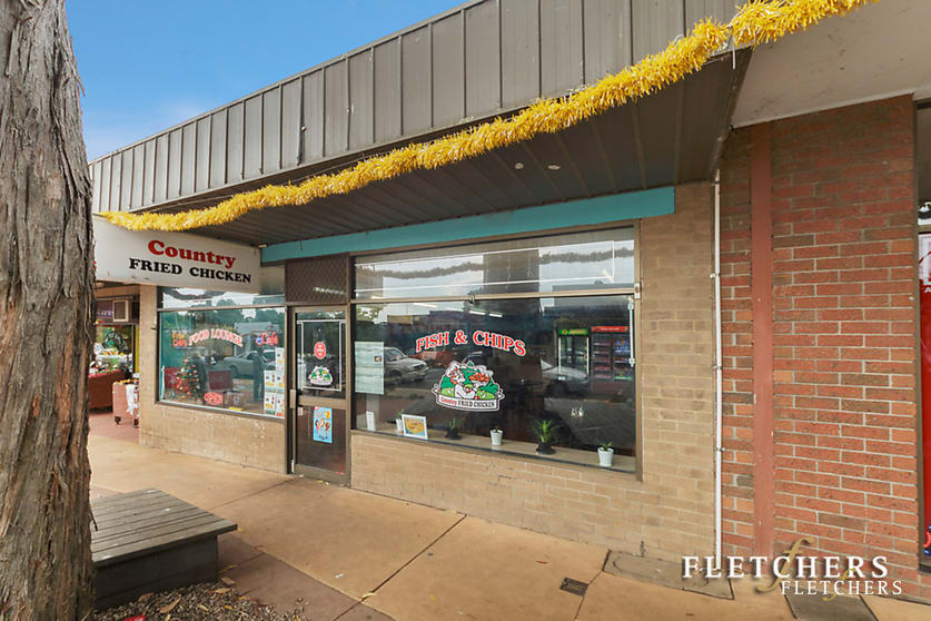 Click to view all images 80 Main St Street Monbulk VIC 3793 - Image 1