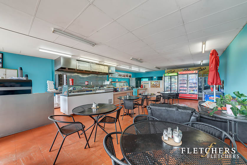 Click to view all images 80 Main St Street Monbulk VIC 3793 - Image 3
