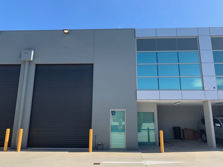 Click to view all images 6 Precision Lane Notting Hill VIC 3168 - Image 1