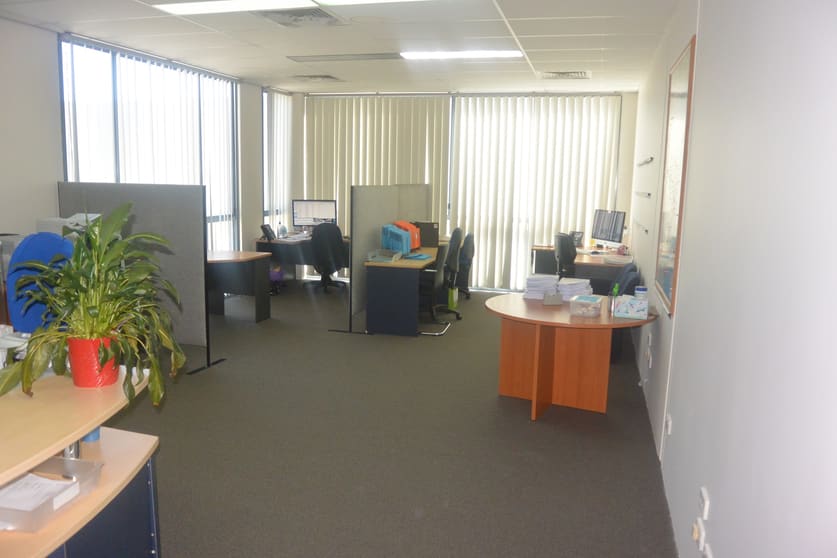 Click to view all images 21/58 Box Road Taren Point NSW 2229 - Image 2