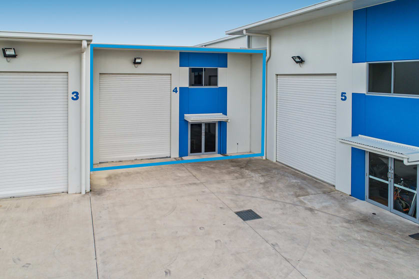 Click to view all images 4/36 Lysaght Street Coolum Beach QLD 4573 - Image 1
