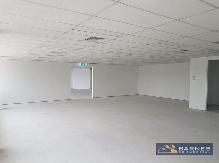 Click to view all images 7/326 Gympie Rd Strathpine QLD 4500 - Image 3