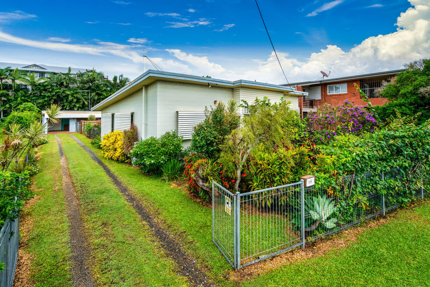 Click to view all images 614 Bruce Highway Woree QLD 4868 - Image 2