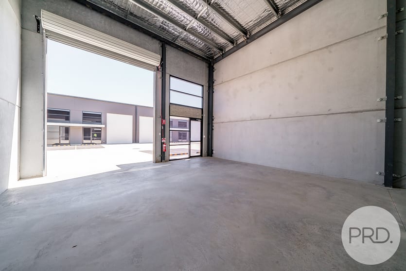 Click to view all images 10/24 Houtman Street Wagga Wagga NSW 2650 - Image 3