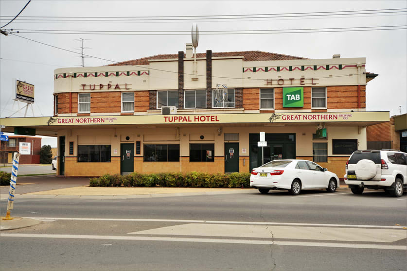Click to view all images 149 Murray Street Finley NSW 2713 - Image 1