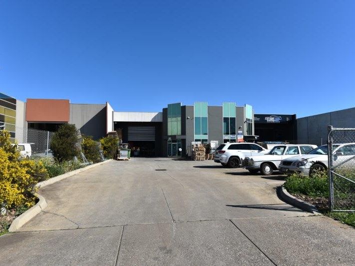 Click to view all images 70 Rebecca Drive Ravenhall VIC 3023 - Image 1