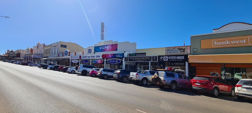 Click to view all images 203-205 Hannan Street Kalgoorlie WA 6430 - Image 3