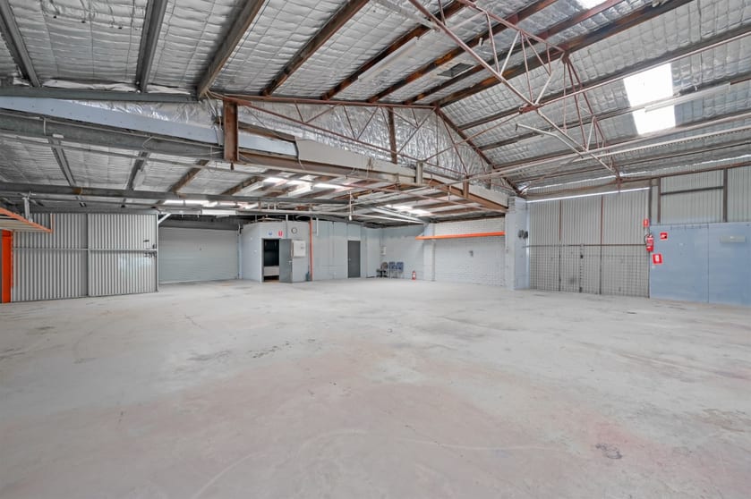 Click to view all images 1/12 Boag Place Morley WA 6062 - Image 2
