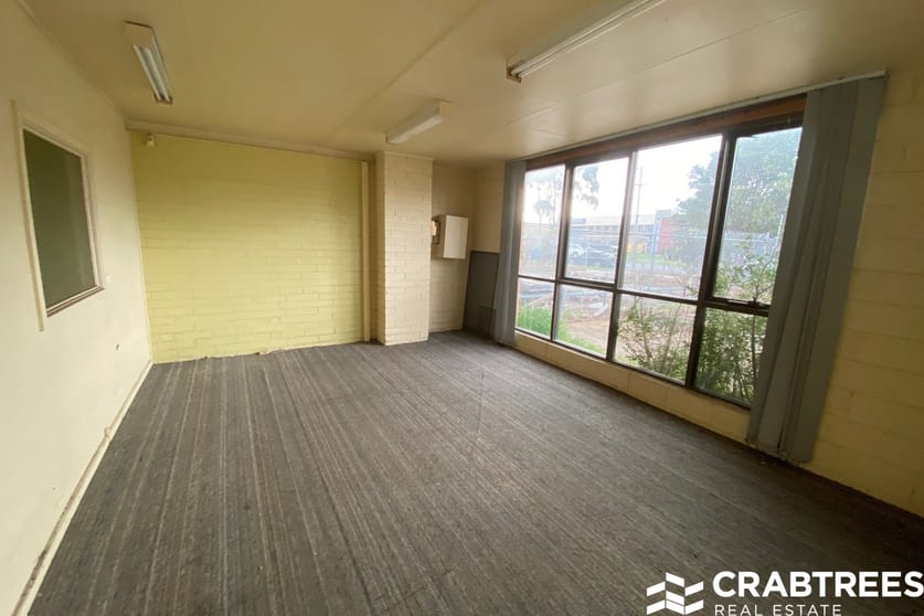 Click to view all images 16A Pascal Road Seaford VIC 3198 - Image 3